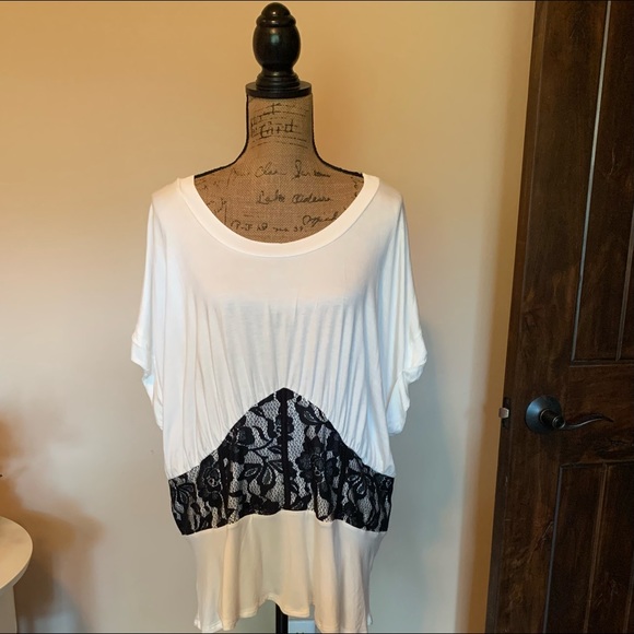 Willow Tops - LAST ONE! Fun plus top-New!